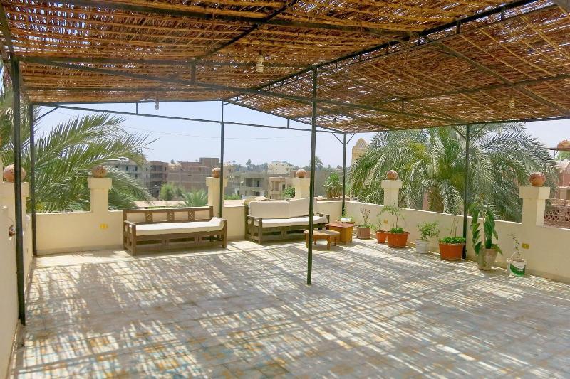 Hotel Sheherazade Louxor Extérieur photo